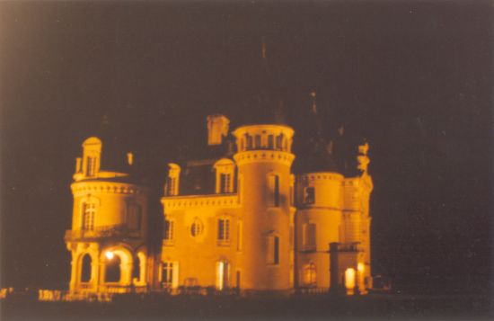 Le château du repaire la nuit