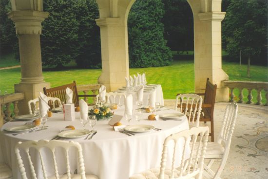 Terrasse couverte du Château du Repaire à Vigeois en Corrèze